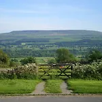 Bed & Breakfast The Old Town Hall Redmire