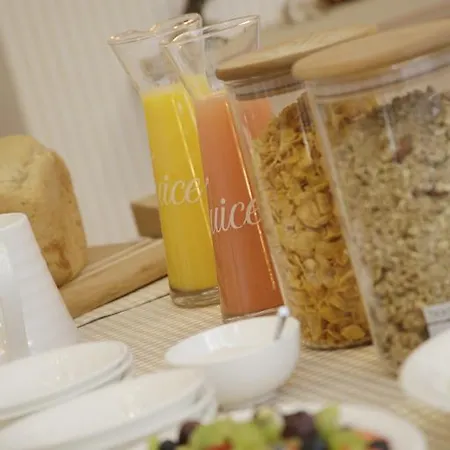 לינה וארוחת בוקר The Old Town Hall רדמייר