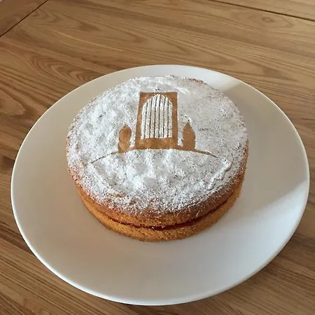 לינה וארוחת בוקר The Old Town Hall