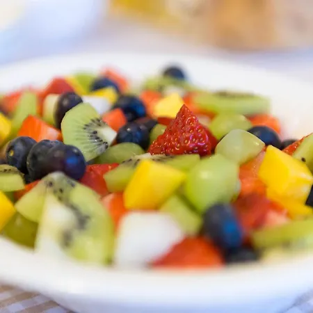 לינה וארוחת בוקר The Old Town Hall