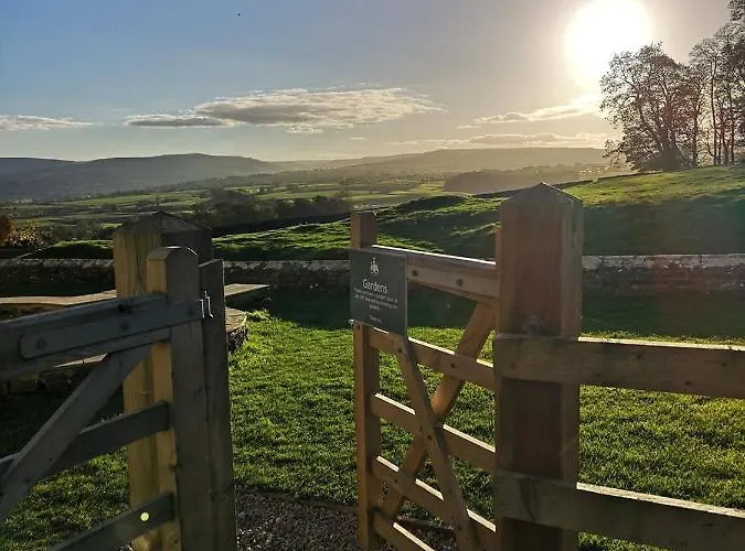 The Old Town Hall 5*